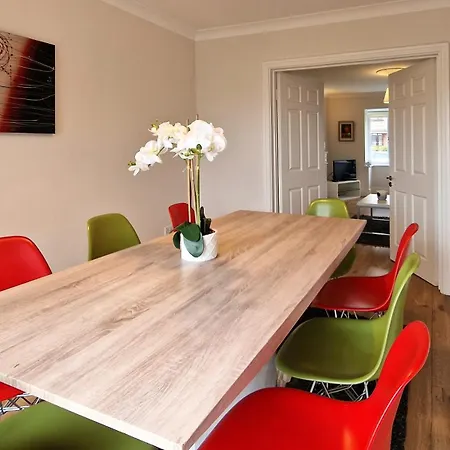 Ferienhaus 2 Minute Walk To Luas Dublin