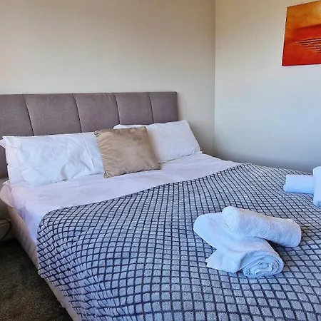 2 Minute Walk To Luas Ferienhaus Dublin