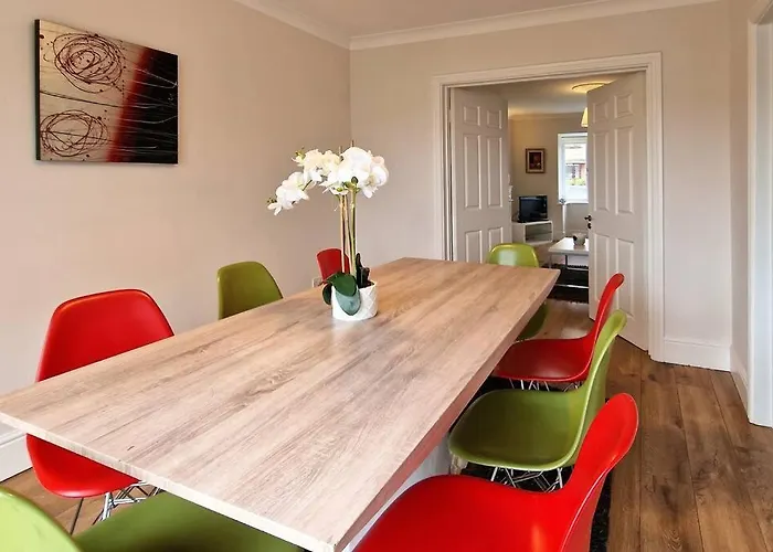 2 Minute Walk To Luas