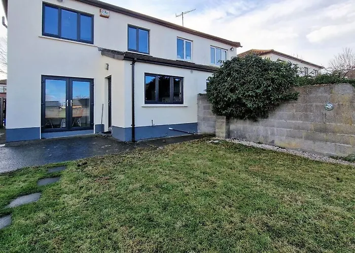 2 Minute Walk To Luas